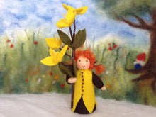 Laden Sie das Bild in den Galerie-Viewer, Forsythie "Auf Bestellung"  Jahreszeitentisch Blumenkinder Waldorf