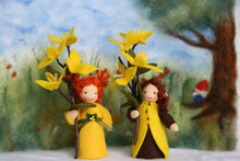 Laden Sie das Bild in den Galerie-Viewer, Forsythie "Auf Bestellung"  Jahreszeitentisch Blumenkinder Waldorf