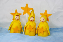 Laden Sie das Bild in den Galerie-Viewer, Sternen Kinder Set "Auf Bestellung" Jahreszeitentisch Waldorf Stern