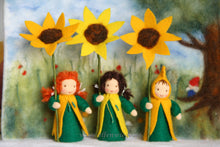 Laden Sie das Bild in den Galerie-Viewer, Sonnenblume "Auf Bestellung" Jahreszeitentisch Blumenkinder Waldorf