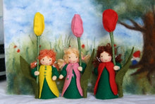Laden Sie das Bild in den Galerie-Viewer, Tulpe Tulpenkind Jahreszeitentisch Waldorf Blumenkind