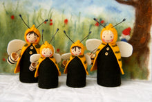Laden Sie das Bild in den Galerie-Viewer, Biene, Bienenvolk, Bienenstock Jahreszeitentisch Waldorf Blumenkinder