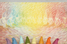 Laden Sie das Bild in den Galerie-Viewer, 8 XXL pastell Regenbogen Zwerge mit passendem Kunstdruck von Almut Hewel Kegel Zwerge