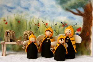 Biene, Bienenvolk, Bienenstock Jahreszeitentisch Waldorf Blumenkinder